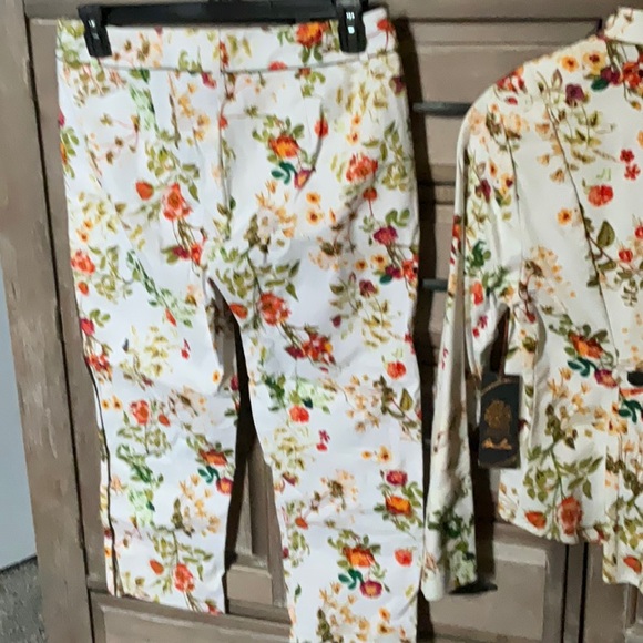 Alice Through The Looking Glass Designer Collection by Colleen Atwood Set - Picture 6 of 6